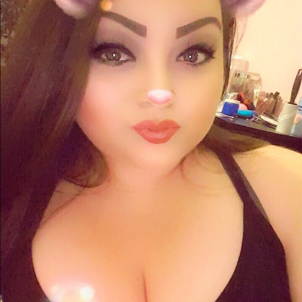 Meet your Posher, Alexandra